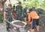 Tinjau Lokasi TMMD, Dansatgas TMMD Reguler Ke-125 Membaur Bersama Anggota Dan Warga Kerjakan Sasaran Fisik