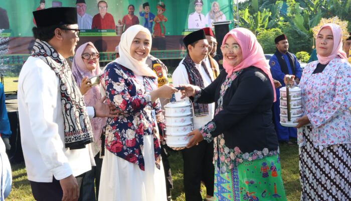 Festival Betawi di Parigi Baru: Parade Rantang Jadi Simbol Kepedulian Warga