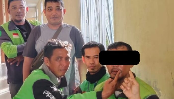 Breaking News: Oknum TNI Diduga Pukul Pengemudi Ojol di Jalan Tekam, Ratusan Driver Geruduk Polresta Pontianak