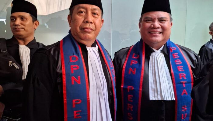 Pensiunan Polisi Berpangkat Brigjenpol Dilantik Jadi Advokat