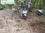 Jalan Desa Hegar Manah Sindang Ratu Rusak Parah, Pemerintah Kemana?