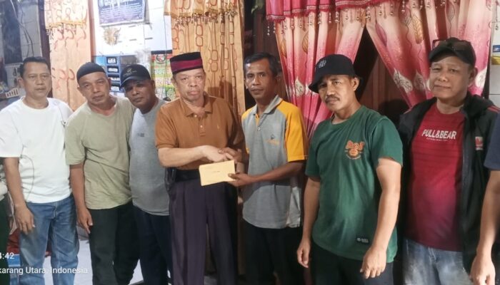 Kunjungan Kerukunan Warga Kinari (KWK) Salurkan Bantuan Sosial untuk Korban Kebakaran Pasar Baru Cikarang