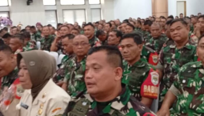 Brigjen TNI Faizal Rizal Berikan Pengarahan Kepada Prajurit ASN dan Persit di Kodim Tigaraksa.