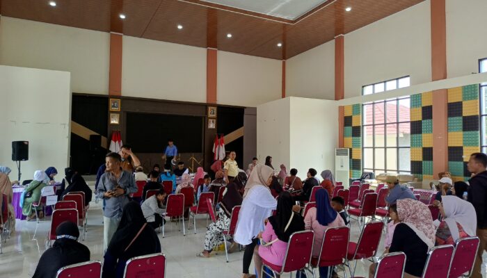 Bank Banten Salurkan Bantuan Kepada Keluarga Kurang Mampu di Kabupaten Tangerang.