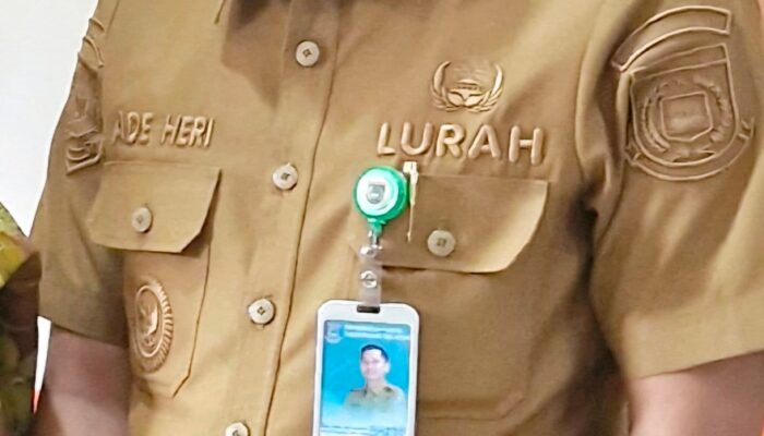 Lurah Pamulang Timur Ucapkan Selamat Tahun Baru 2026, Ajak Warga Jaga Lingkungan dan Lakukan Kegiatan Positif