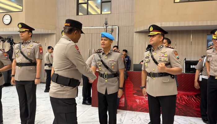 Serah Terima Jabatan Kapolres Gresik, AKBP Ramadhan Nasution Gantikan AKBP Rovan Richard Mahenu