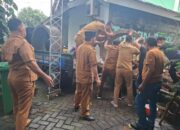Lurah Parigi Bersama Warga Gotong Royong Bangun Teba Sampah Organik