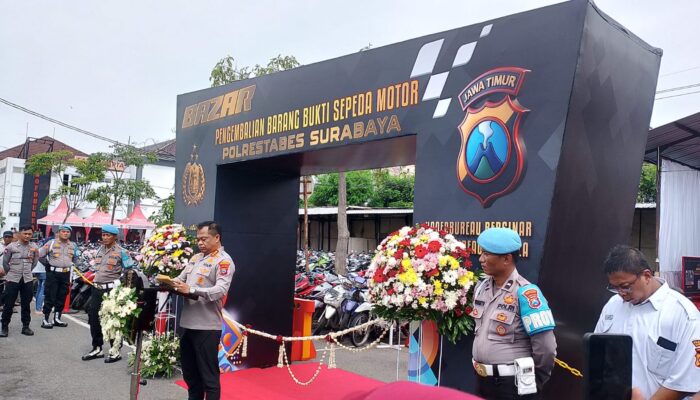 Bazar Pengambilan Barang Bukti Sepeda Motor di Mapolrestabes Surabaya
