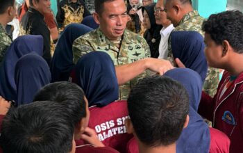 Pangdam Jaya Saksikan Langsung Implementasi Program Makan Bergizi Gratis di SMP Falatehan