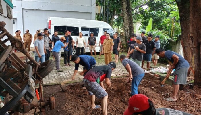 Camat Pondok Aren Ajak Warga 11 Kelurahan Gotong Royong Bangun Teba Sampah Organik