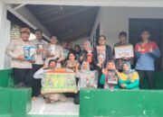 Tim KLH Bersama Sekretaris Kelurahan Rempoa Tinjau Pengelolaan Sampah di Bank Sampah Anggur