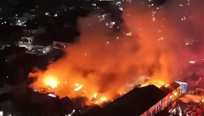 Kebakaran Besar di Cipadu Tangsel, Kerugian Ditaksir Rp7 Miliar