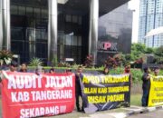 Darurat Jalan Rusak! Warga Kabupaten Tangerang Geruduk KPK, Tuntut Audit Total dan Pemeriksaan Bupati