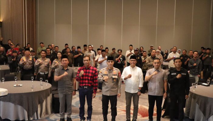 Bukber Bareng Kapolresta Banyuwangi dan Insan Pers Mewarnai Keindahan Ballroom Hotel Kokoon Banyuwangi