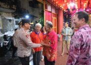 Kapolres Gresik AKBP Ramadhan Nasution Tinjau Langsung Pengamanan Cap Go Meh di Klenteng Kim Hin Kiong