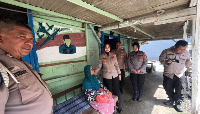 Kapolsek Sedati Pimpin Langsung Bakti Sosial di Desa Pepe dan Desa Betro