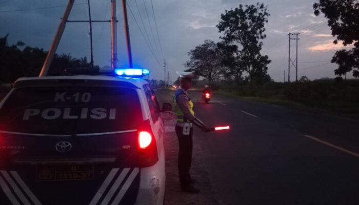 Satlantas Polres Batu Bara Gelar Patroli Asmara Subuh, Jamin Kelancaran Lalu Lintas Jelang Mudik Lebaran