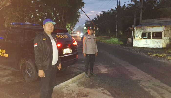 Personil Polsek Lima Puluh gelar patroli mobile pagi, jaga ketertiban jelang subuh puasa