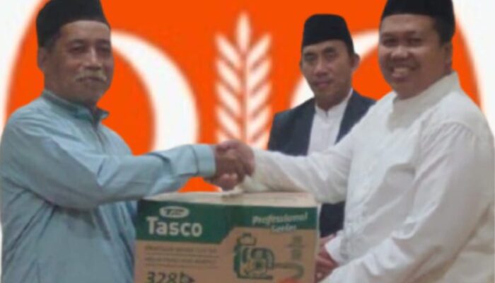 Peduli Lingkungan, Imam Sucipto PKS Bantu Mesin Potong Rumput TPU