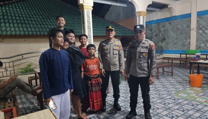 Polsek Lima Puluh Amankan Ibadah Tarawih, Patroli di Tiga Masjid Jelang Ramadhan 1447 H