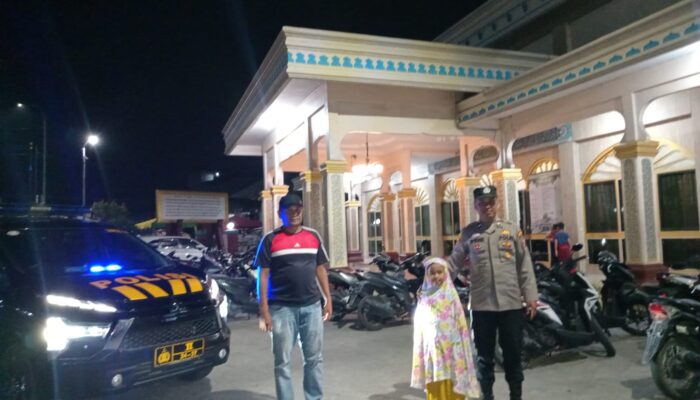 Polsek Lima Puluh Amankan Ibadah Tarawih 1447 H, Patroli di Tiga Masjid Strategis Jelang Ramadhan