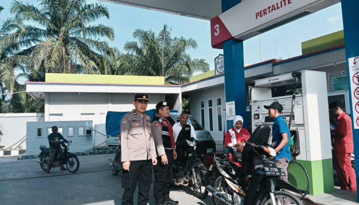 Polsek Lima Puluh Pantau Ketersediaan BBM di SPBU, Beberapa Jenis Sudah Tersedia Jelang Musim Mudik
