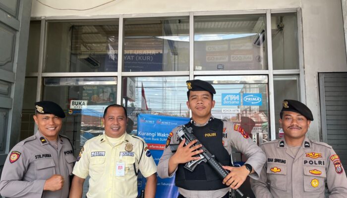 Polres Batubara lakukan patroli roda-4, pantau keamanan kawasan perbankan jelang Lebaran