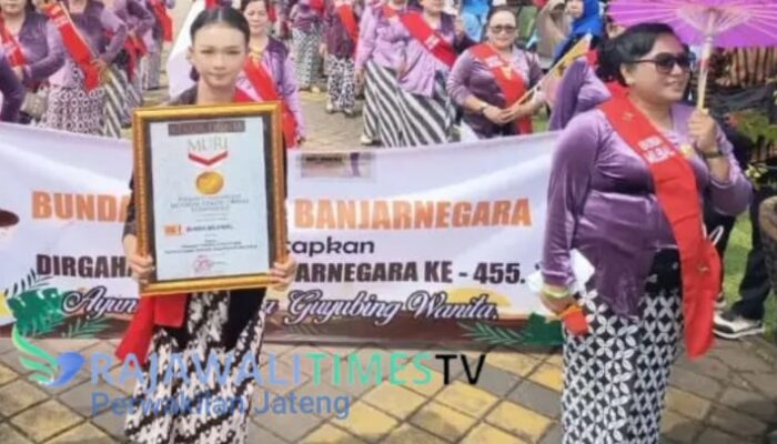 Piagam MURI Bunda Milenial Banjarnegara Muncul di Culture Carnival 2026